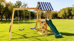 MÄNGUVÄLJAK BJÖRN