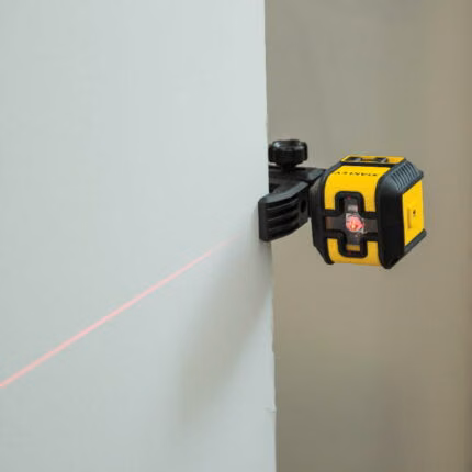Ristlaser CUBIX punane koti ja kinnitusalusega