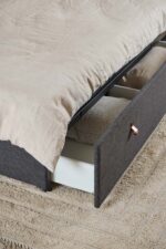 Voodi CALVI 140x190cm, hall - Pilt 7